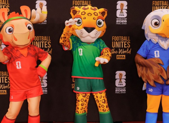 mascots/frequency5fm